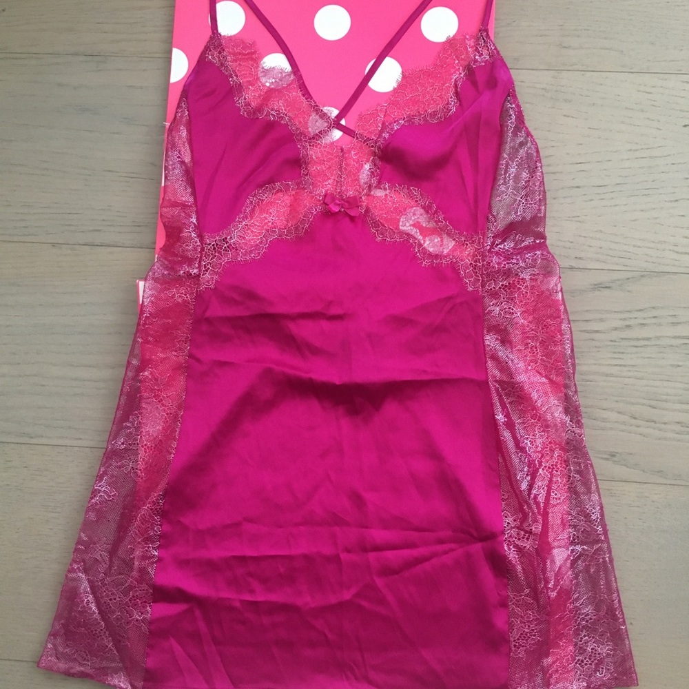 VS *S* cross back slip